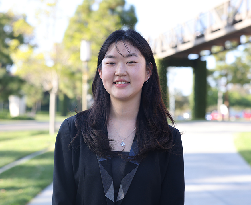 Claire Yoo